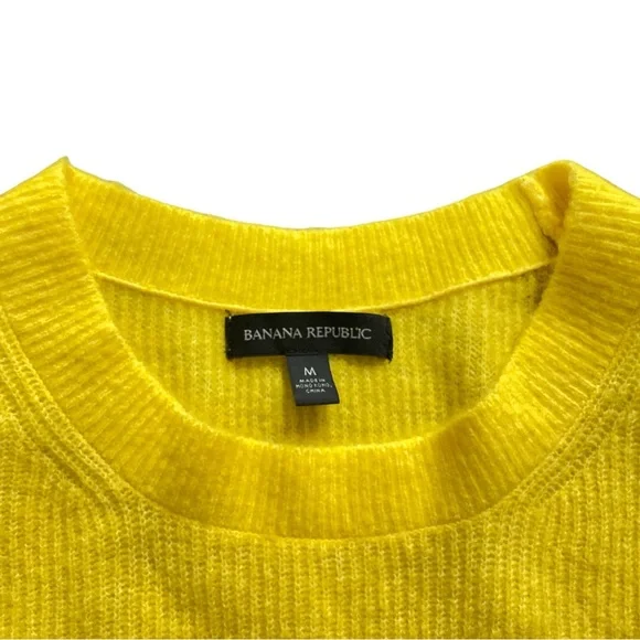 Banana Republic vibrant yellow wool blend crew neck long sleeve sweater Sz: M - Picture 5 of 9